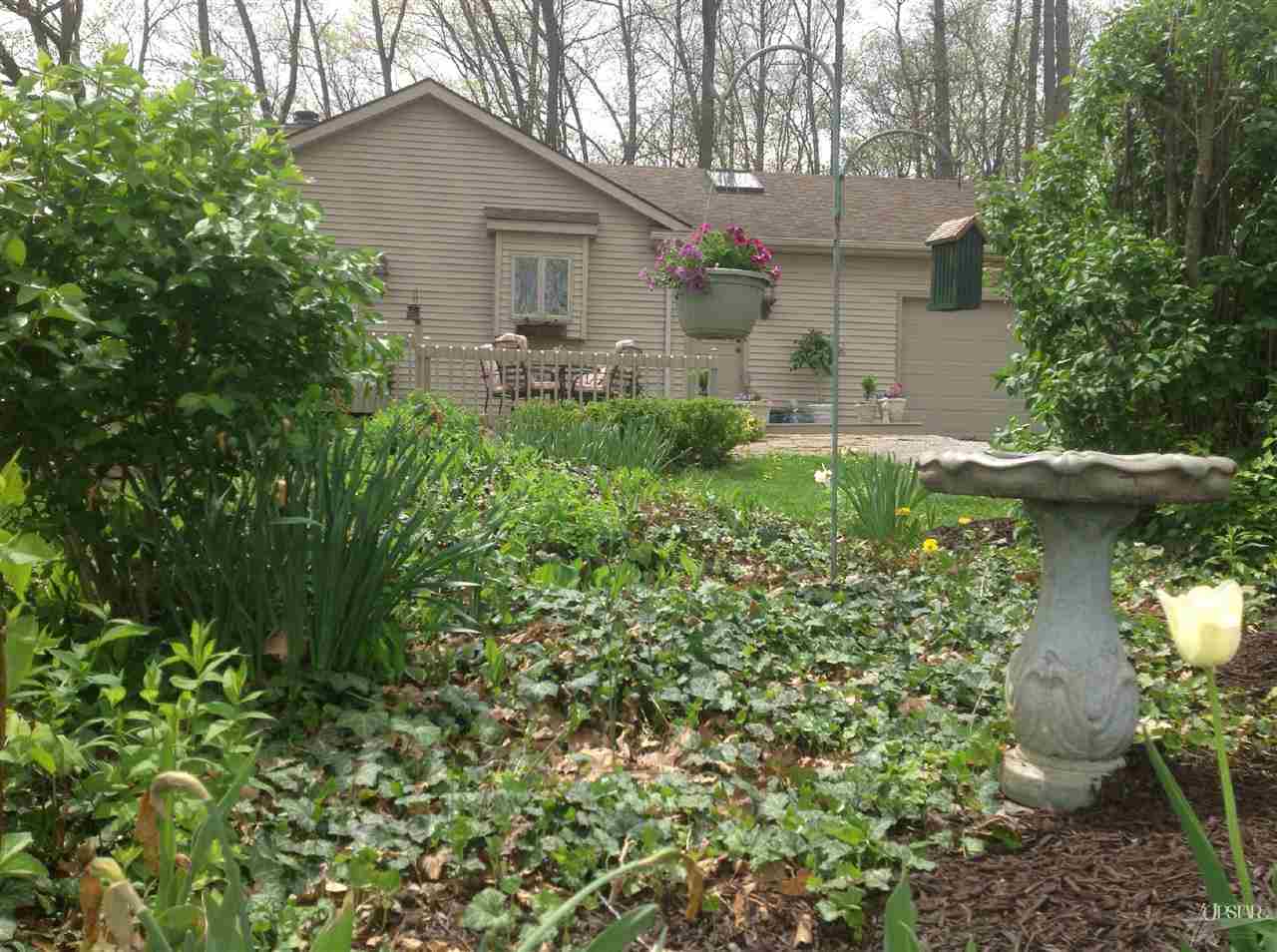 14634 Leesburg Road Fort Wayne, IN 46818 - Photo 3 of 30