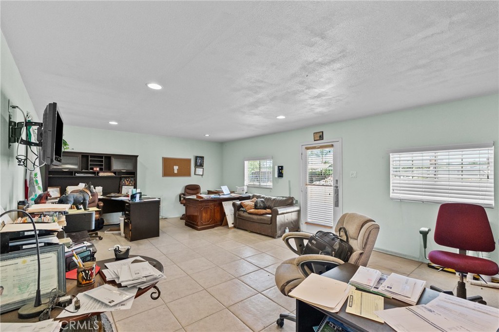 19345 Warren Road Riverside, CA 92508 - Photo 49 of 72 Office