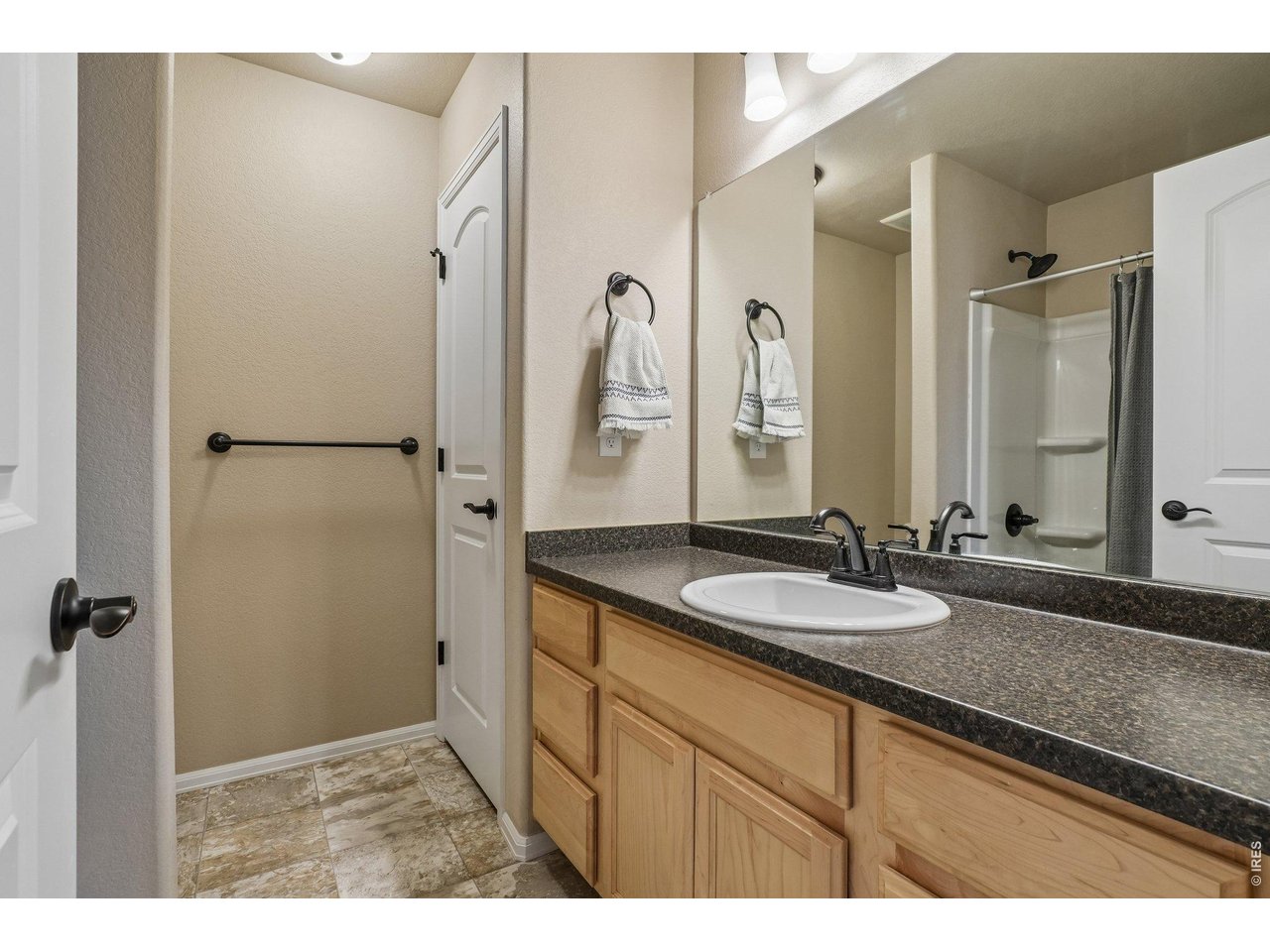 10433 16th St Road Greeley, CO 80634 - Photo 25 of 36 Guest Bathroom