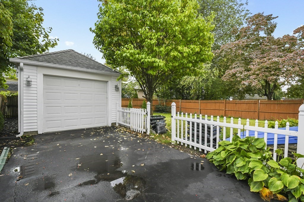 18 Michigan Road Worcester, MA 01606 - Photo 25 of 26 Gallery Image 25