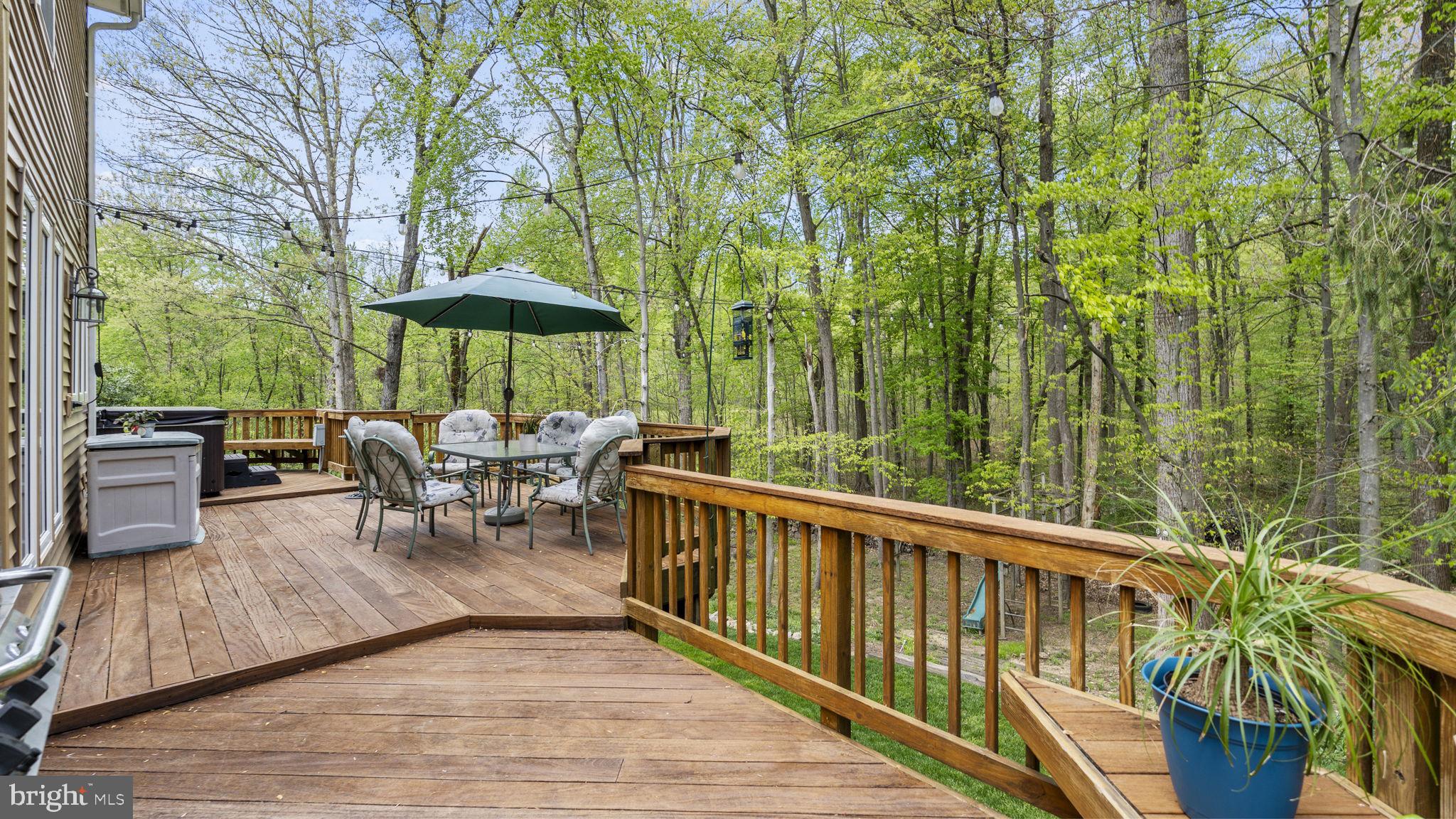 3720 Beaver Ford Road Woodbridge, VA 22192 - Photo 14 of 34 Large and private deck