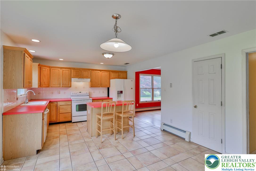 102 Kressman Road Easton, PA 18042 - Photo 12 of 41 Gallery Image 12