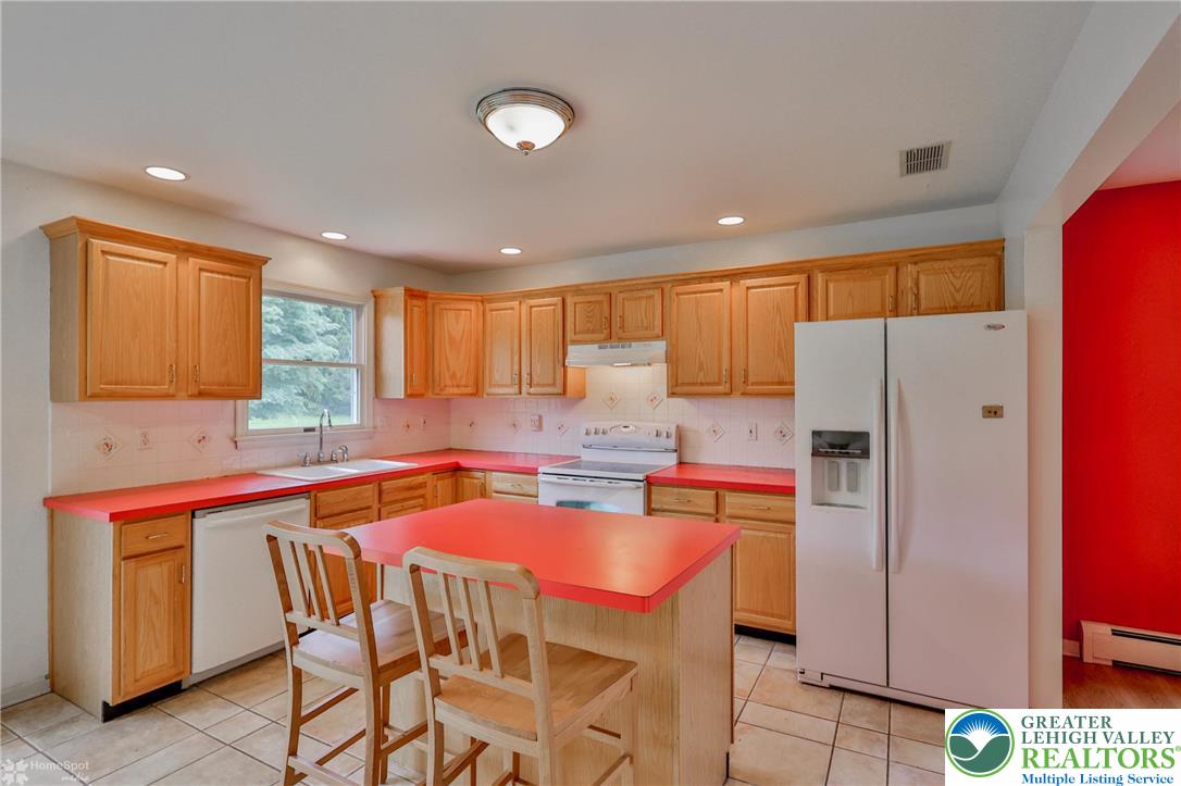 102 Kressman Road Easton, PA 18042 - Photo 15 of 41 Gallery Image 15