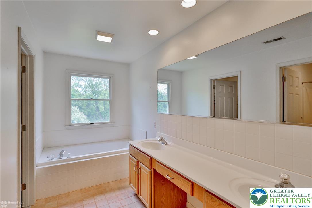 102 Kressman Road Easton, PA 18042 - Photo 25 of 41 Gallery Image 25