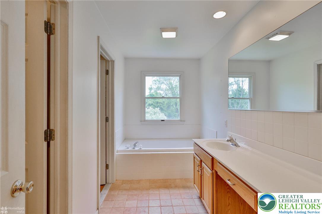 102 Kressman Road Easton, PA 18042 - Photo 26 of 41 Gallery Image 26
