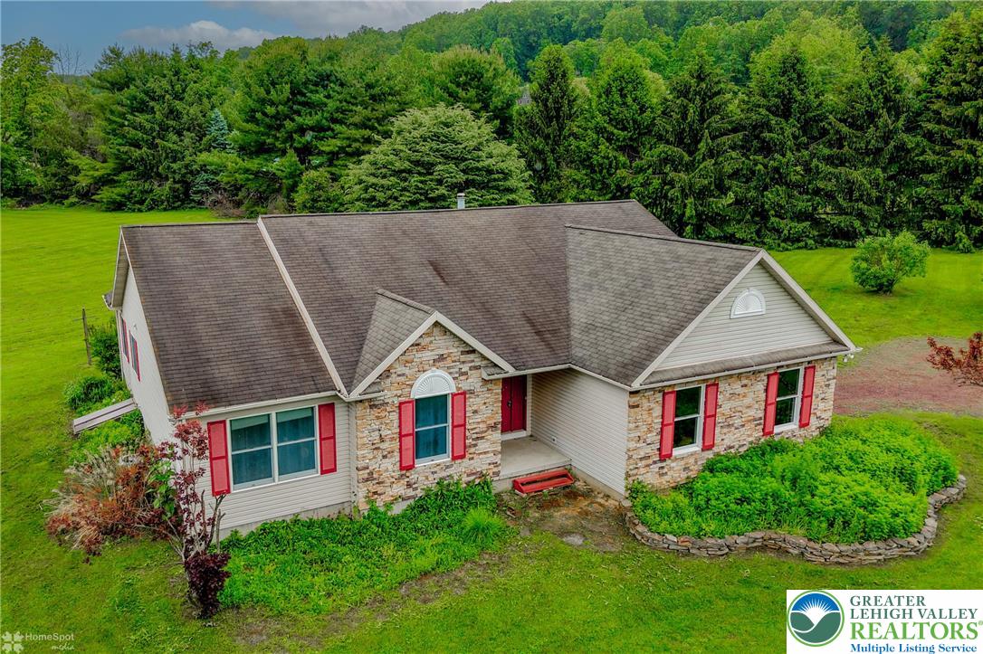 102 Kressman Road Easton, PA 18042 - Photo 3 of 41 Gallery Image 3