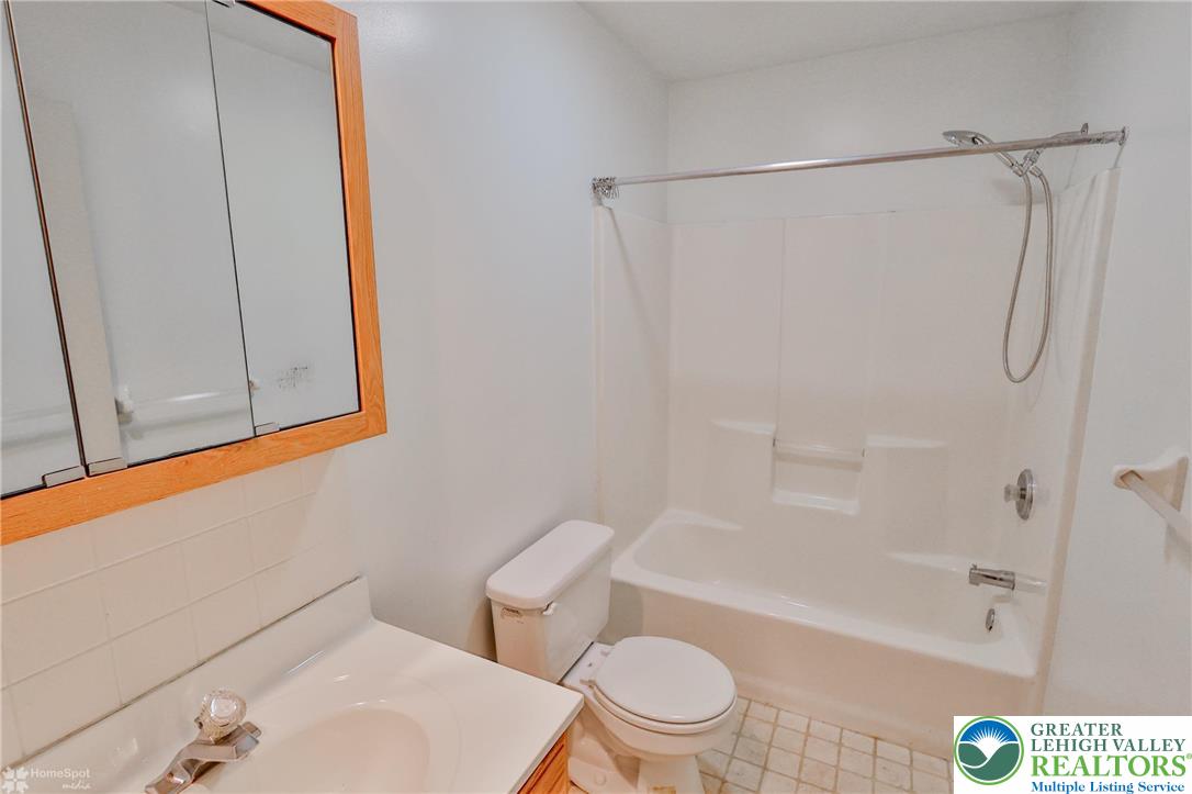 102 Kressman Road Easton, PA 18042 - Photo 33 of 41 Gallery Image 33