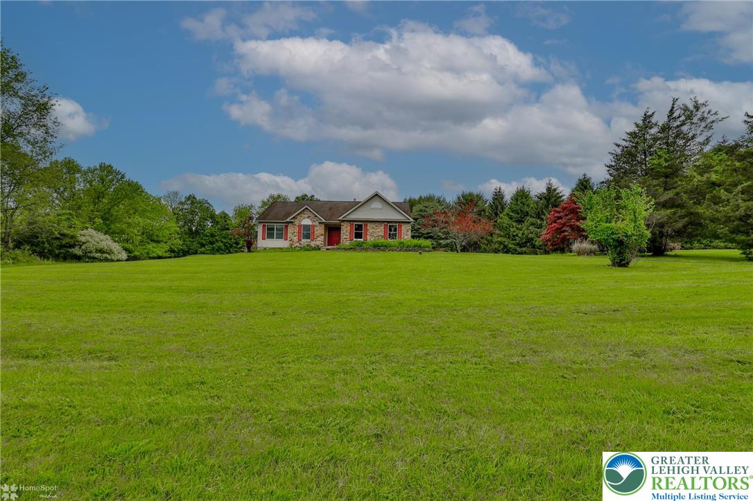 102 Kressman Road Easton, PA 18042 - Photo 4 of 41 Gallery Image 4