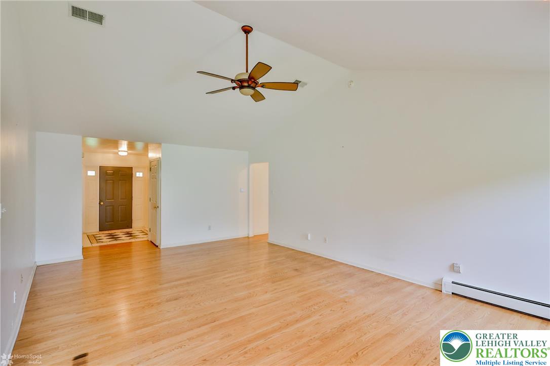 102 Kressman Road Easton, PA 18042 - Photo 10 of 41 Gallery Image 10