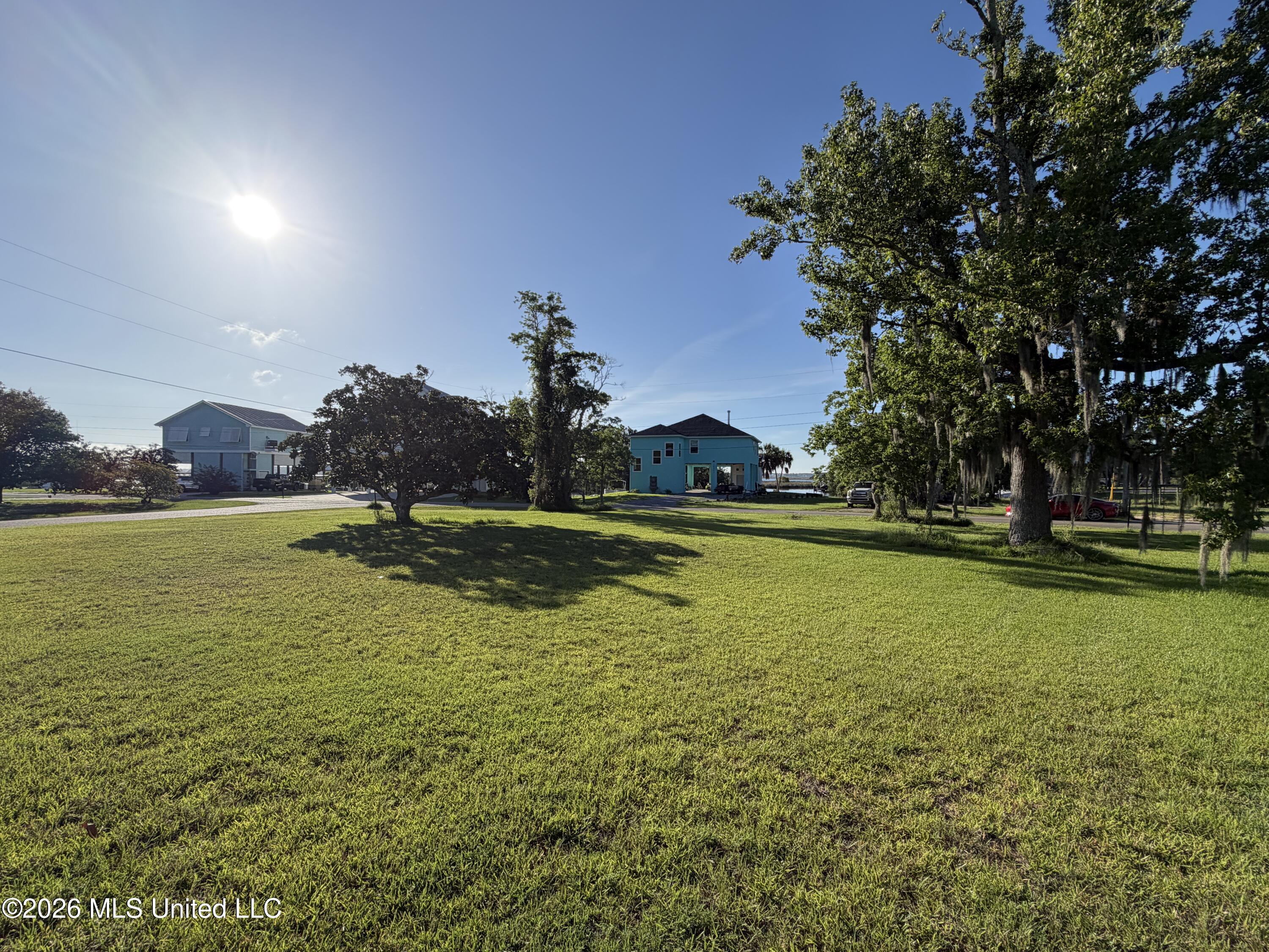 10058 East Shorecrest Road Biloxi, MS 39532 - Photo 6 of 10 IMG_5150