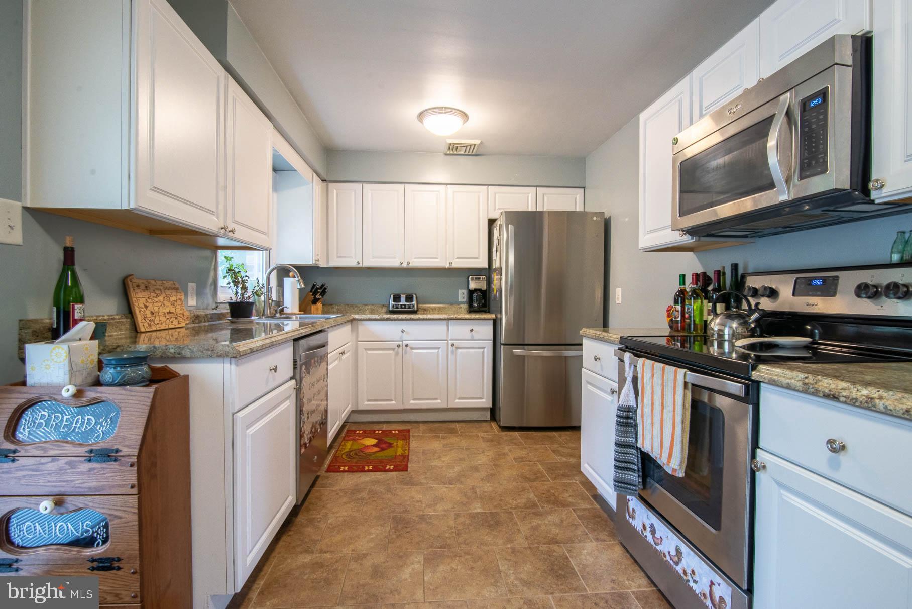 411 Corbin Road York, PA 17403 - Photo 12 of 30