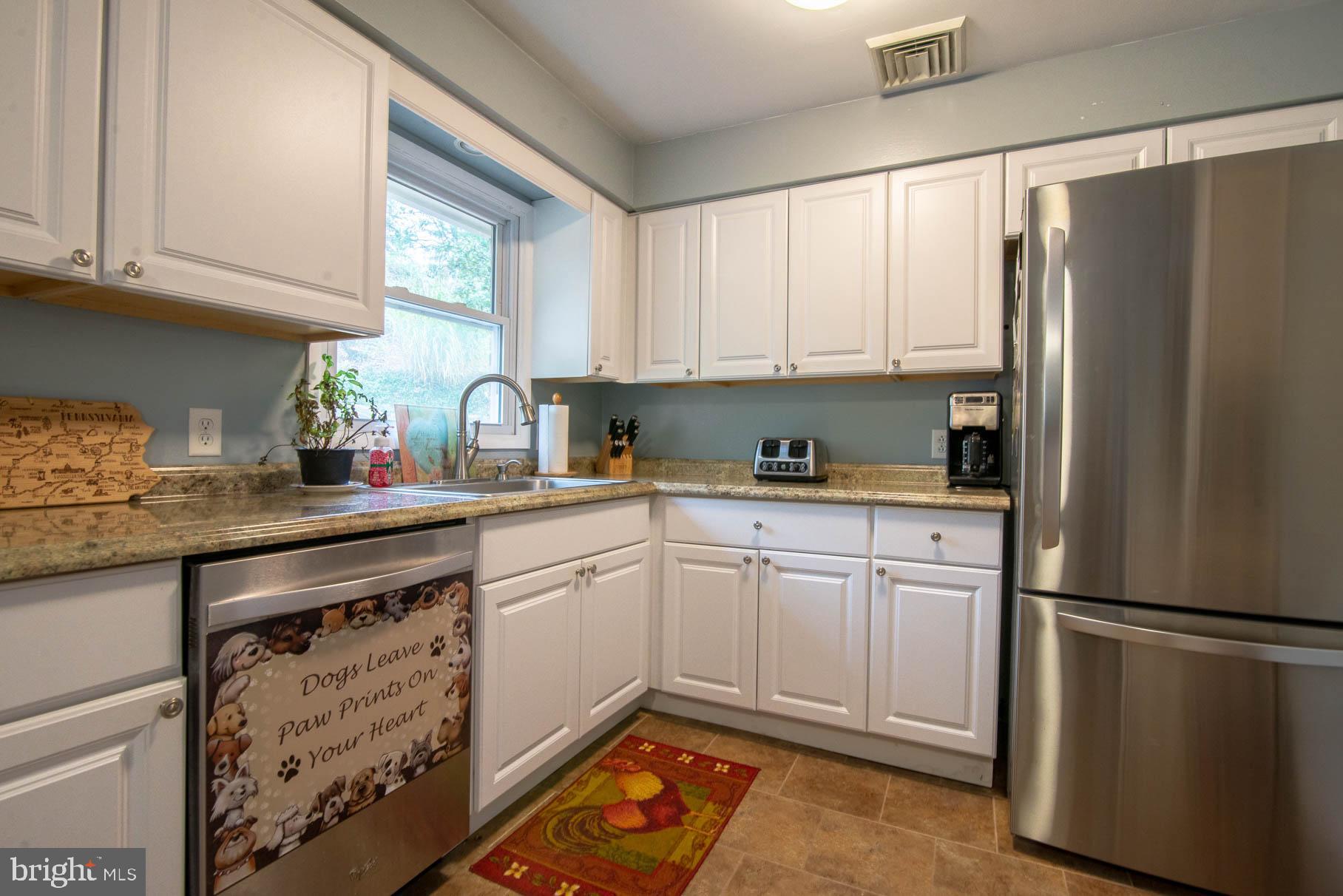 411 Corbin Road York, PA 17403 - Photo 14 of 30