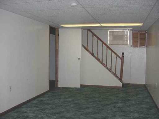 495 Spring Valley Road West Mifflin, PA 15122 - Photo 5 of 8 Gallery Image 5