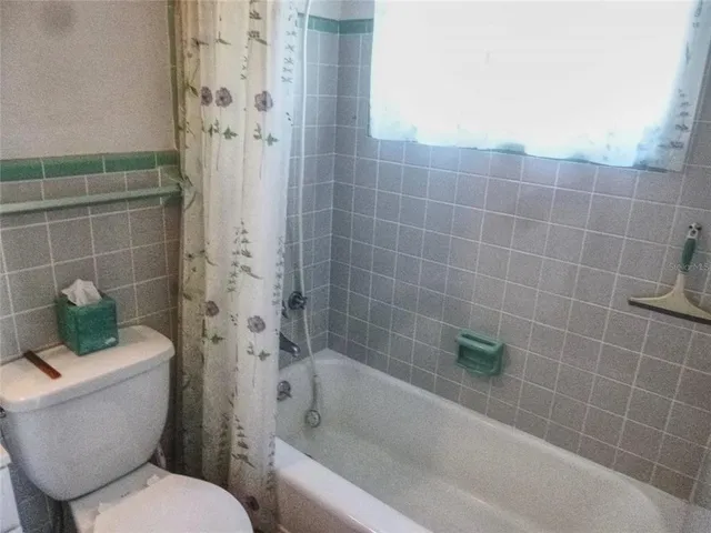 $175,000 | 307 Stanley Avenue, Frostproof, FL 33843