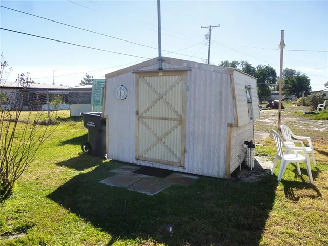 $175,000 | 307 Stanley Avenue, Frostproof, FL 33843