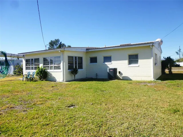 $175,000 | 307 Stanley Avenue, Frostproof, FL 33843