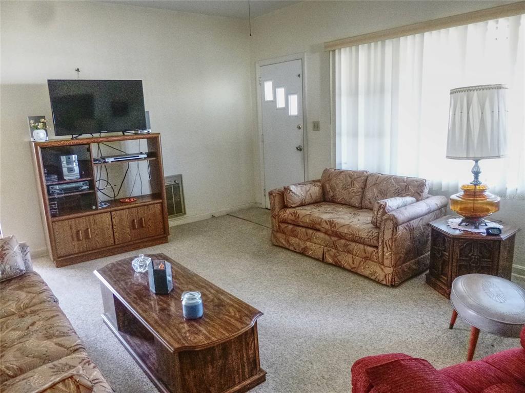 307 Stanley Avenue Frostproof, FL 33843 - Photo 6 of 33