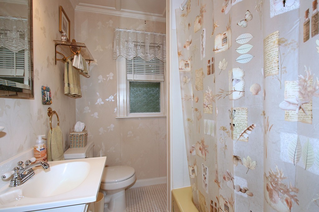 12 Castle Gate Road Wayland, MA 01778 - Photo 11 of 20 Gallery Image 11