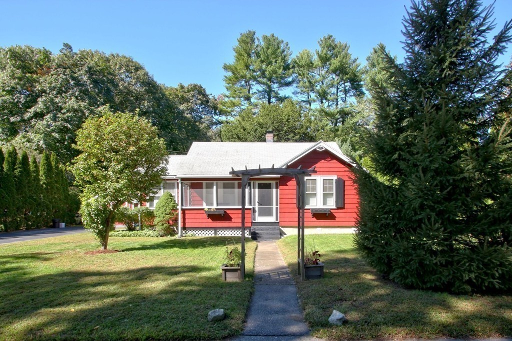 12 Castle Gate Road Wayland, MA 01778 - Photo 19 of 20 Gallery Image 19