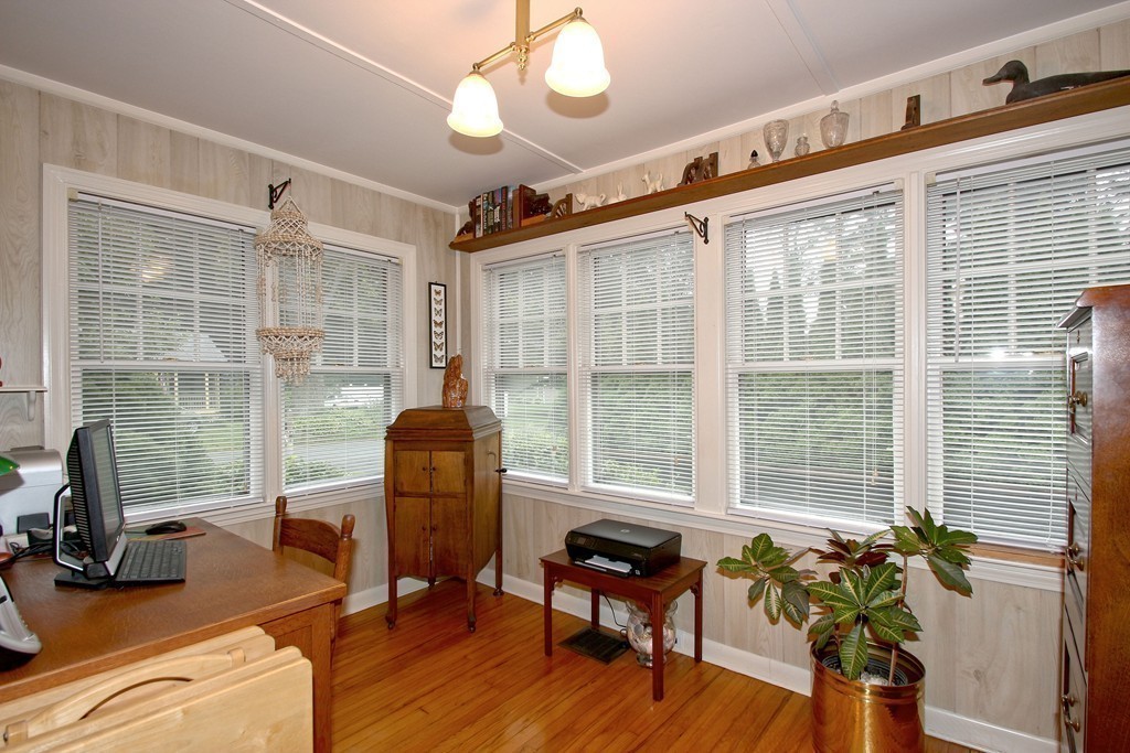 12 Castle Gate Road Wayland, MA 01778 - Photo 8 of 20 Gallery Image 8