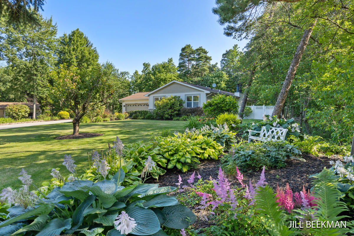 15801 Fendt Farm Road Holland, MI 49424 - Photo 11 of 41 IMG_1002