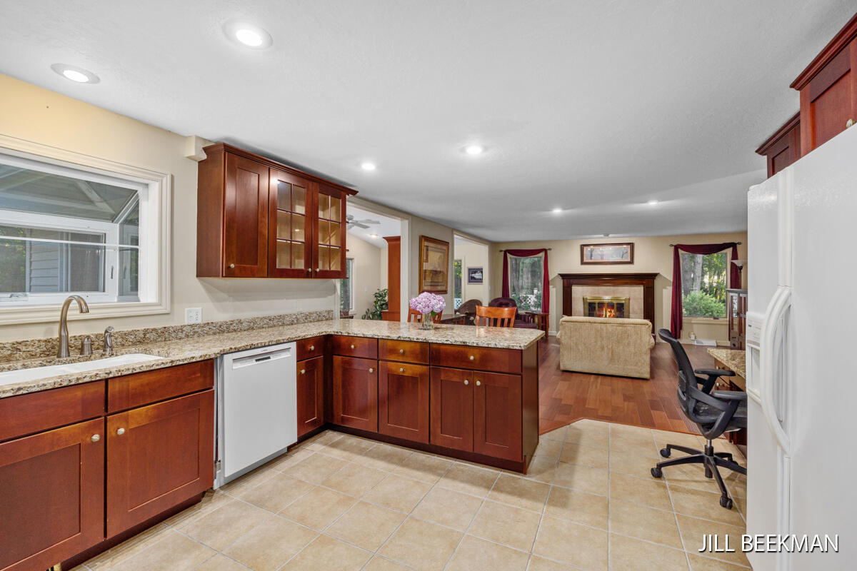 15801 Fendt Farm Road Holland, MI 49424 - Photo 26 of 41 IMG_1012