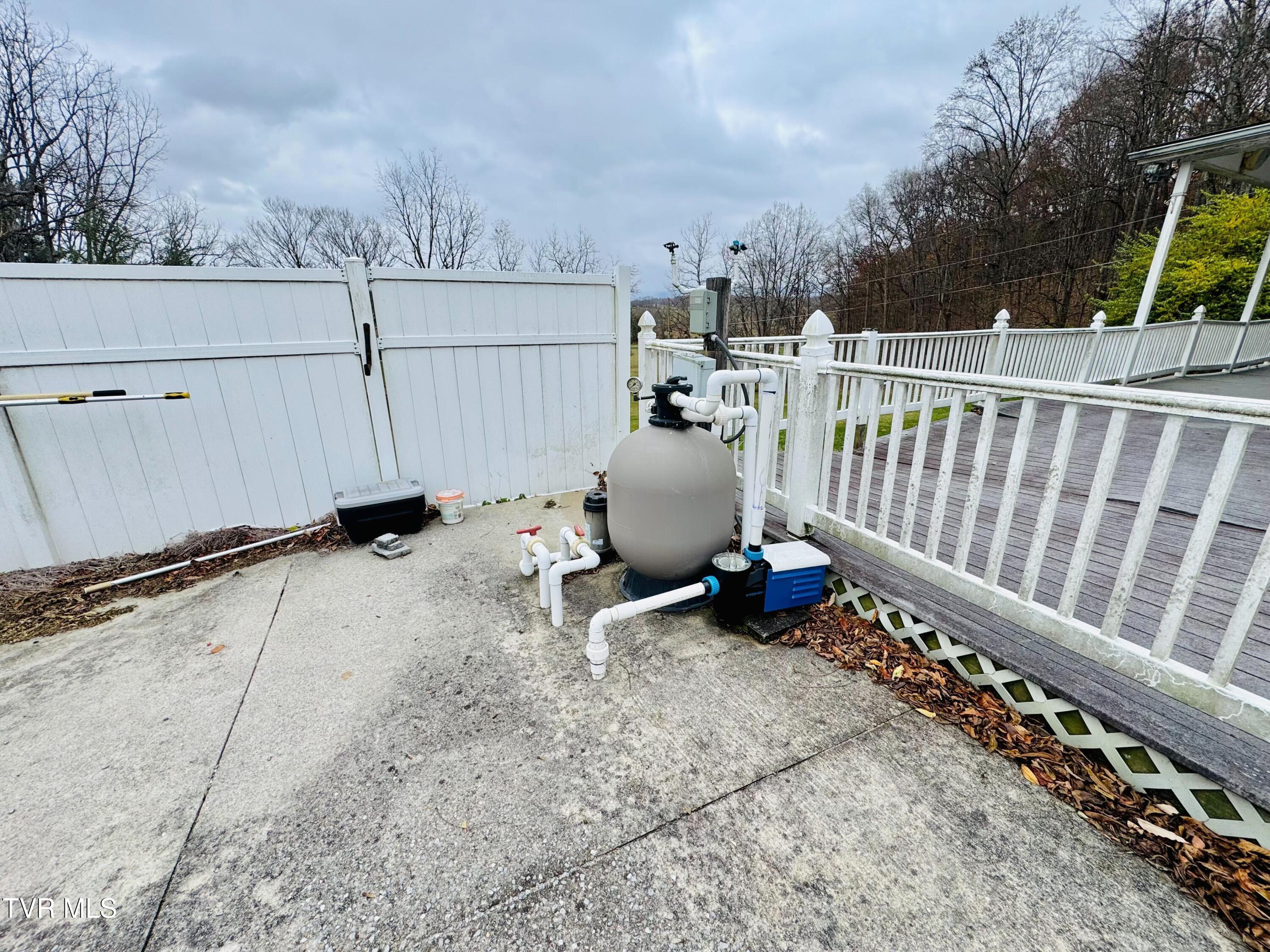 14512 Cedar Creek Road Meadowview, VA 24361 - Photo 25 of 31 IMG_5058