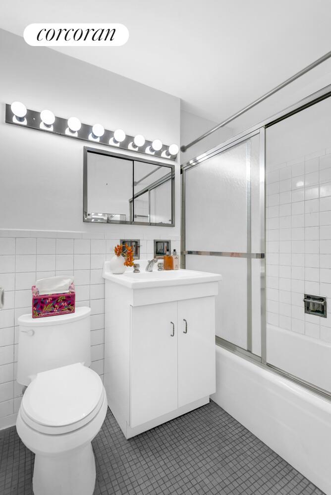 360 East 72nd Street, Unit A307 Manhattan, NY 10021 - Photo 7 of 14