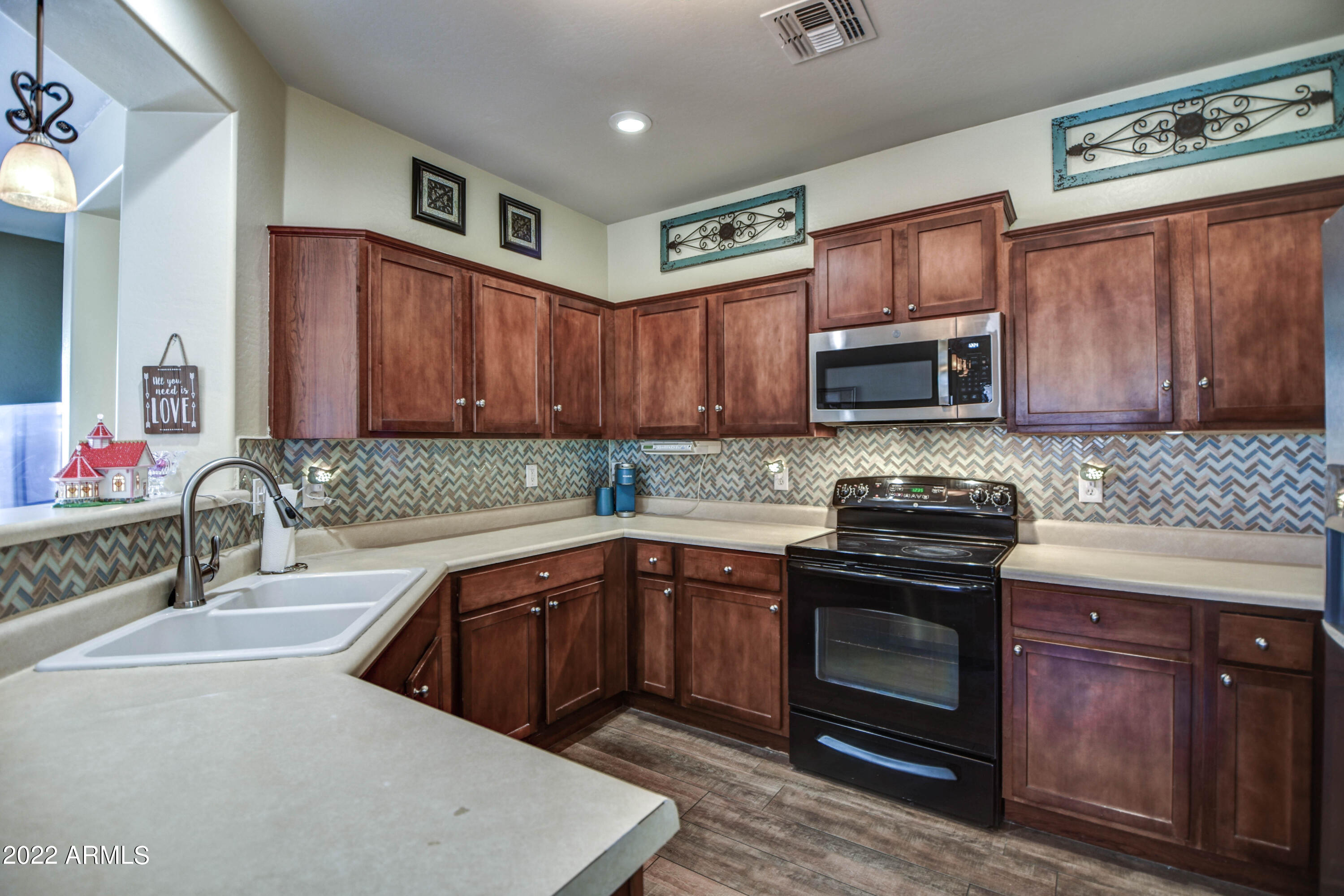7630 West Springfield Way Florence, AZ 85132 - Photo 18 of 53 KITCHEN 4