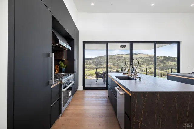 $2,898,000 | 3942 Shelter Glen Way, Santa Rosa, CA 95404