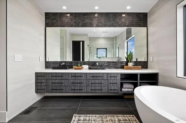 $2,898,000 | 3942 Shelter Glen Way, Santa Rosa, CA 95404