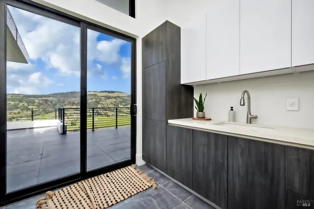 $2,898,000 | 3942 Shelter Glen Way, Santa Rosa, CA 95404