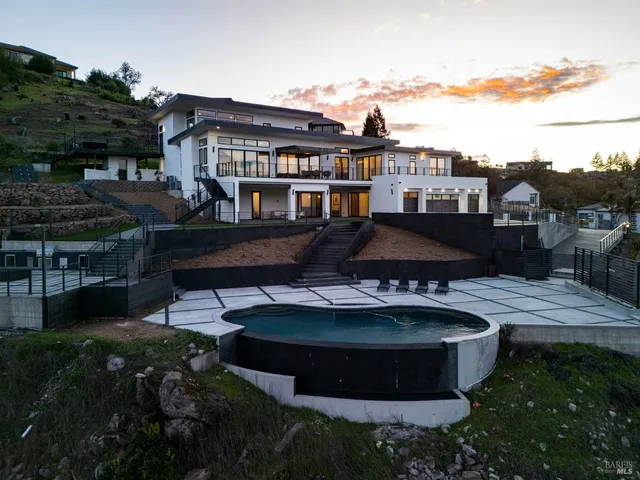 $2,898,000 | 3942 Shelter Glen Way, Santa Rosa, CA 95404