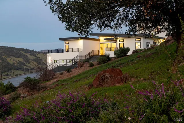 $2,898,000 | 3942 Shelter Glen Way, Santa Rosa, CA 95404