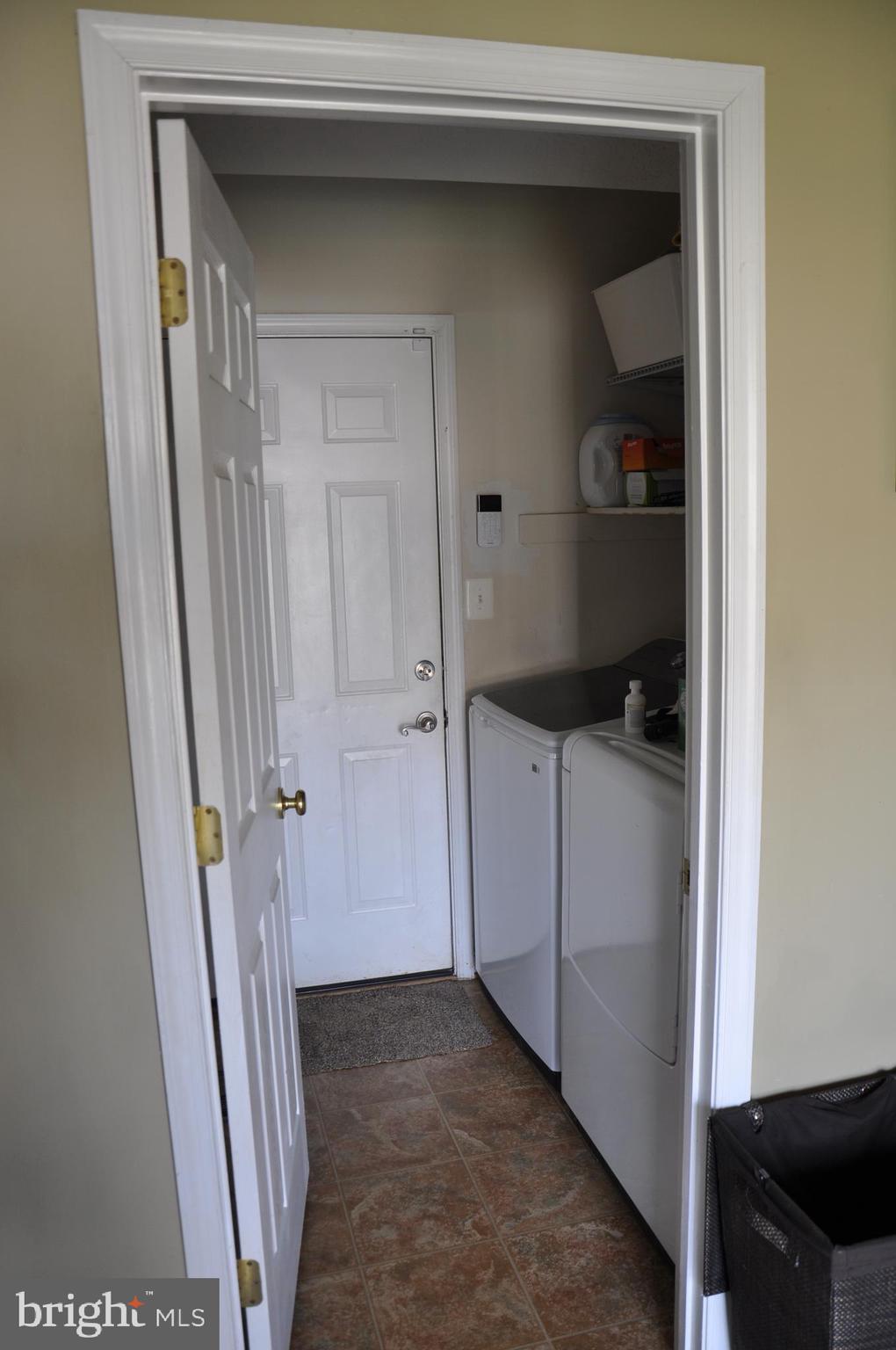 10621 Gallant Fox Way Ruther Glen, VA 22546 - Photo 23 of 65 a view of closet