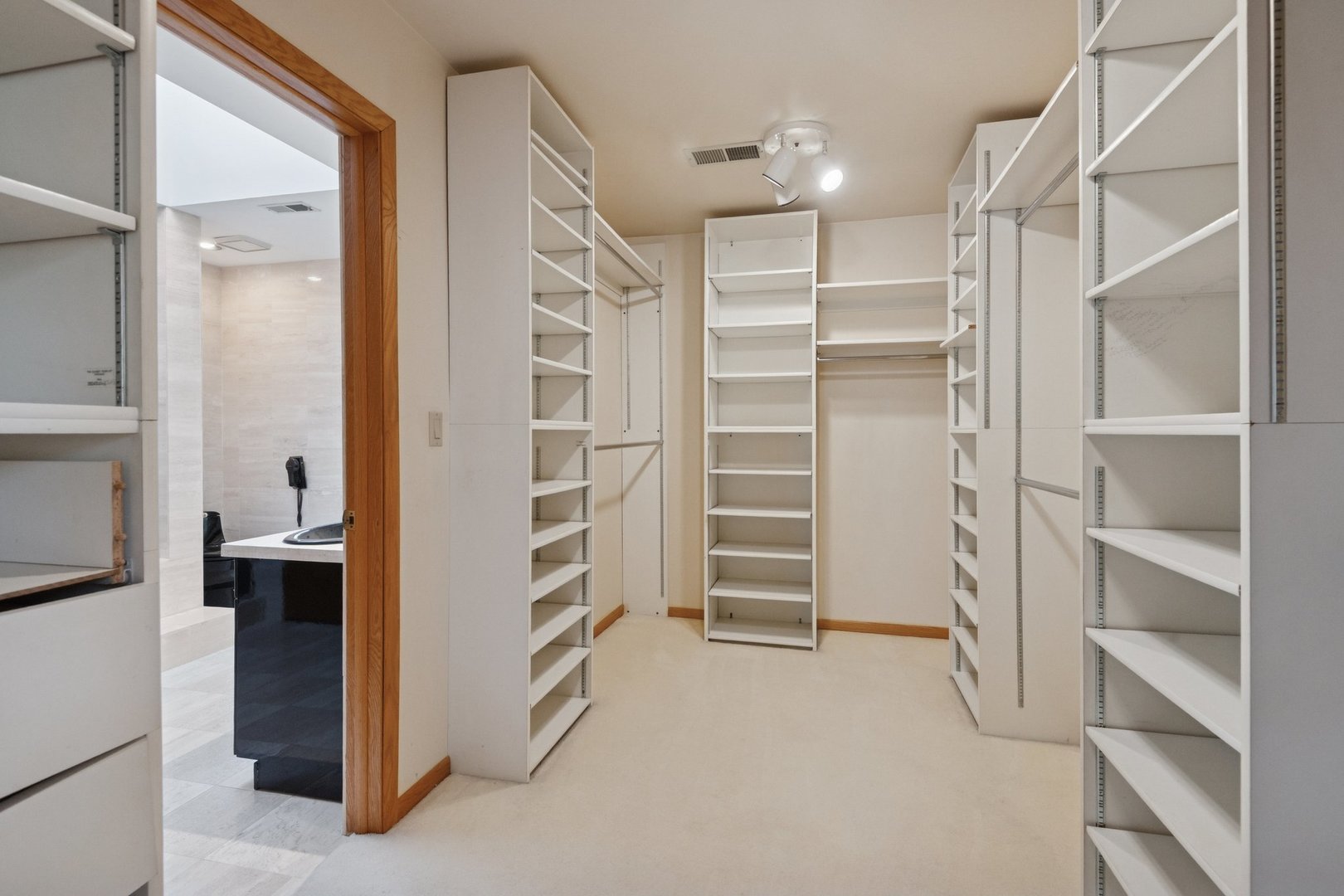 6148 North Lowell Avenue Chicago, IL 60646 - Photo 13 of 29