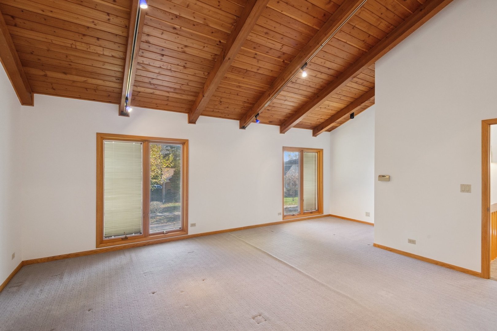 6148 North Lowell Avenue Chicago, IL 60646 - Photo 9 of 29