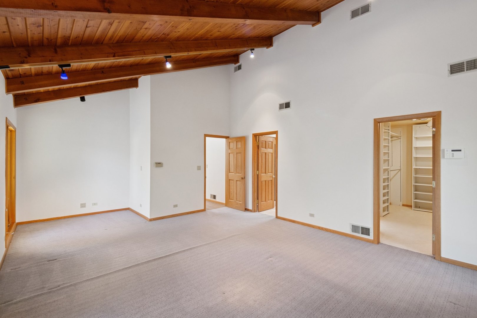 6148 North Lowell Avenue Chicago, IL 60646 - Photo 10 of 29