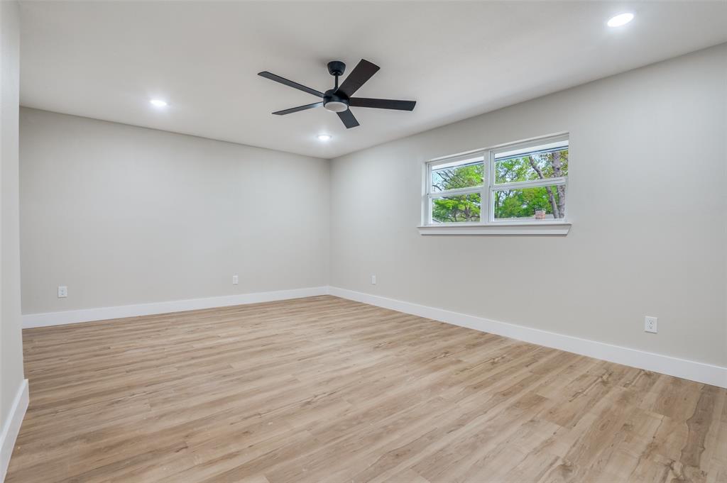 6016 Jacqueline Road Fort Worth, TX 76112 - Photo 18 of 35