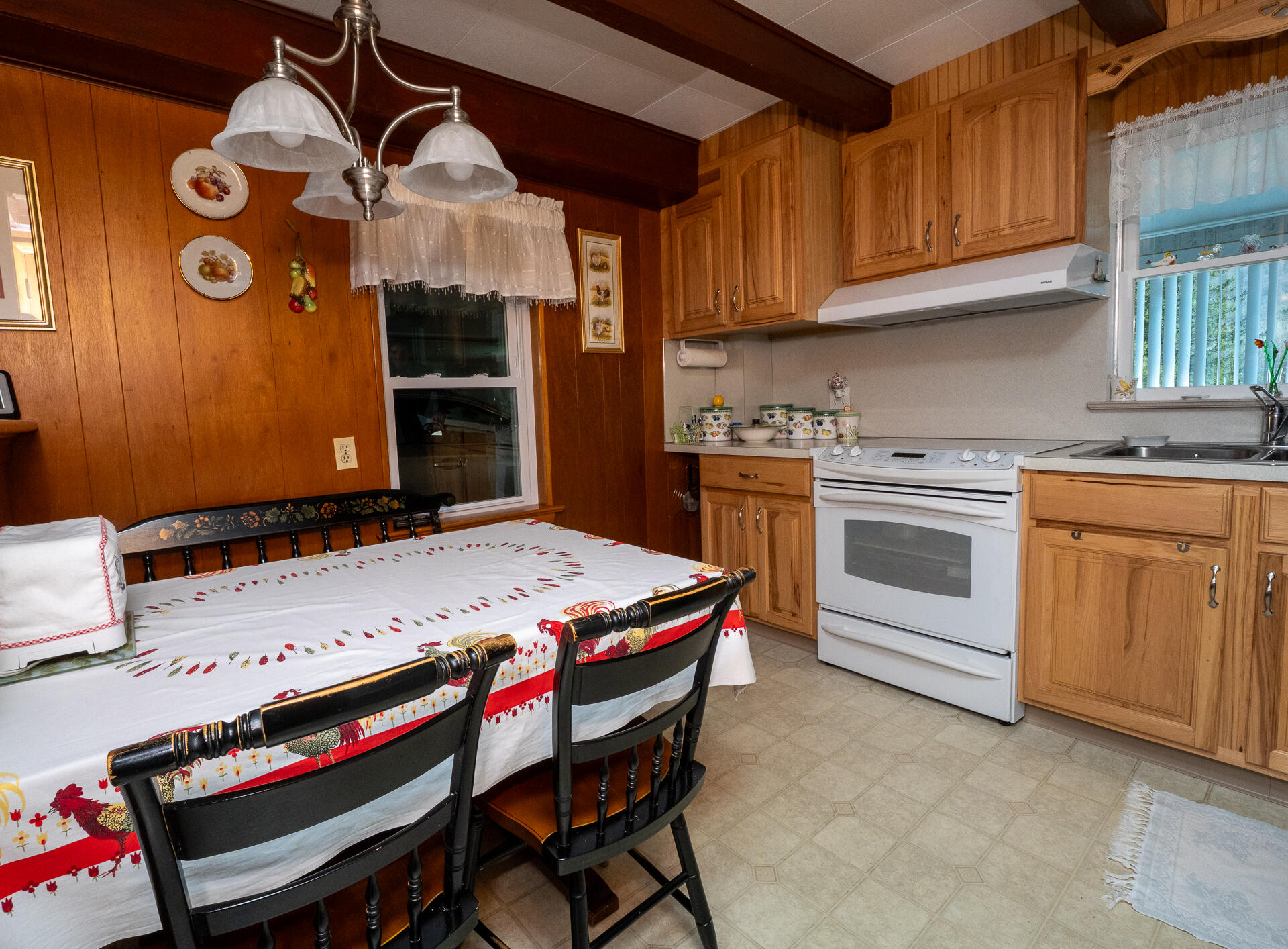 544 Poplar Valley Road West Stroudsburg, PA 18360 - Photo 17 of 31 Kitchen