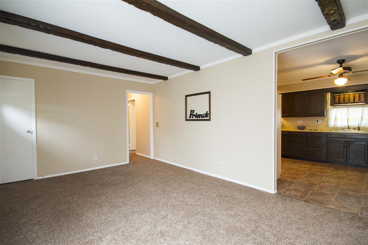 5910 Kent Road Fort Wayne, IN 46816 - Photo 6 of 26