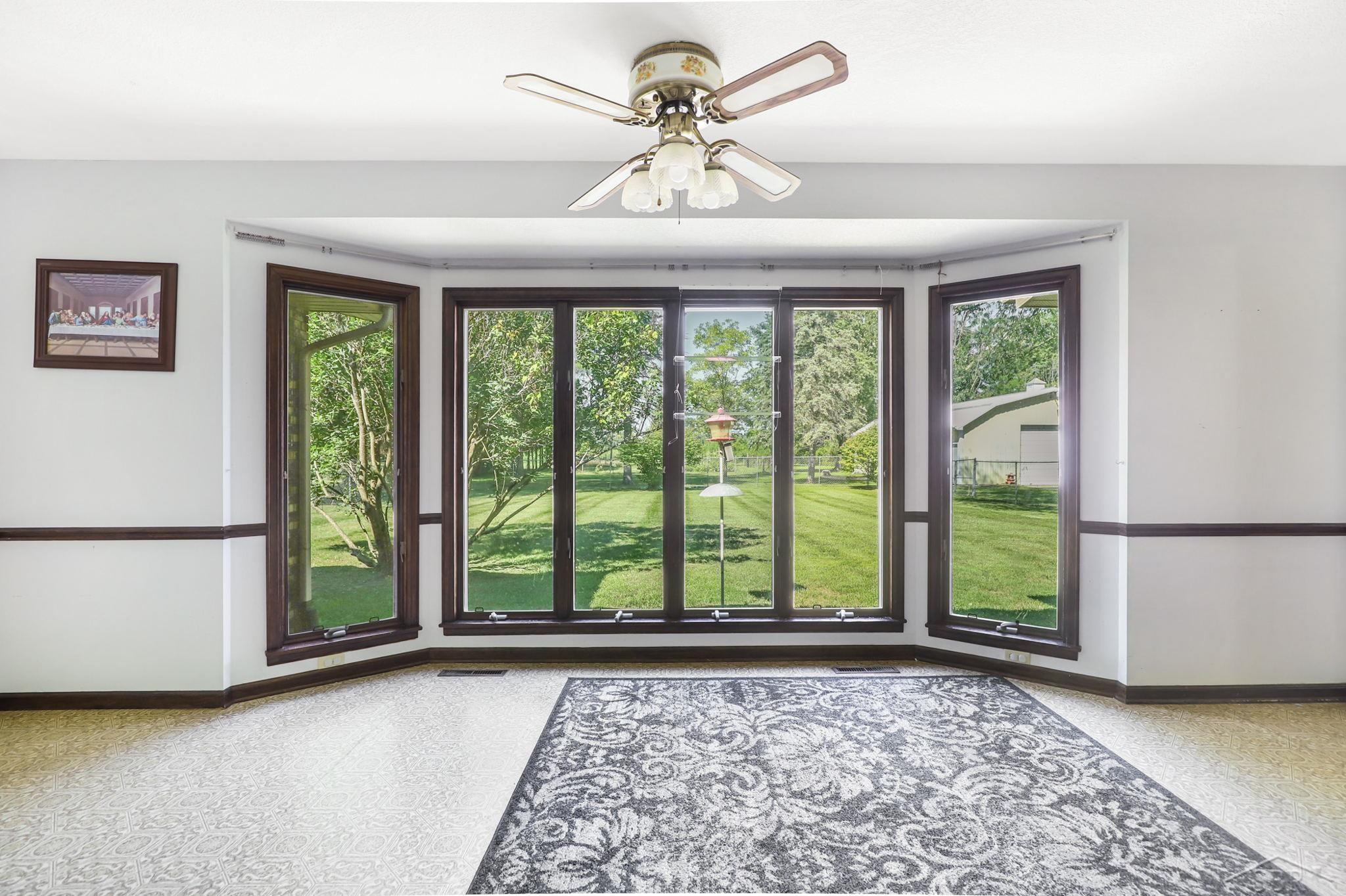 3895 Hackett Road Saginaw, MI 48603 - Photo 15 of 78 50087372-14.JPG