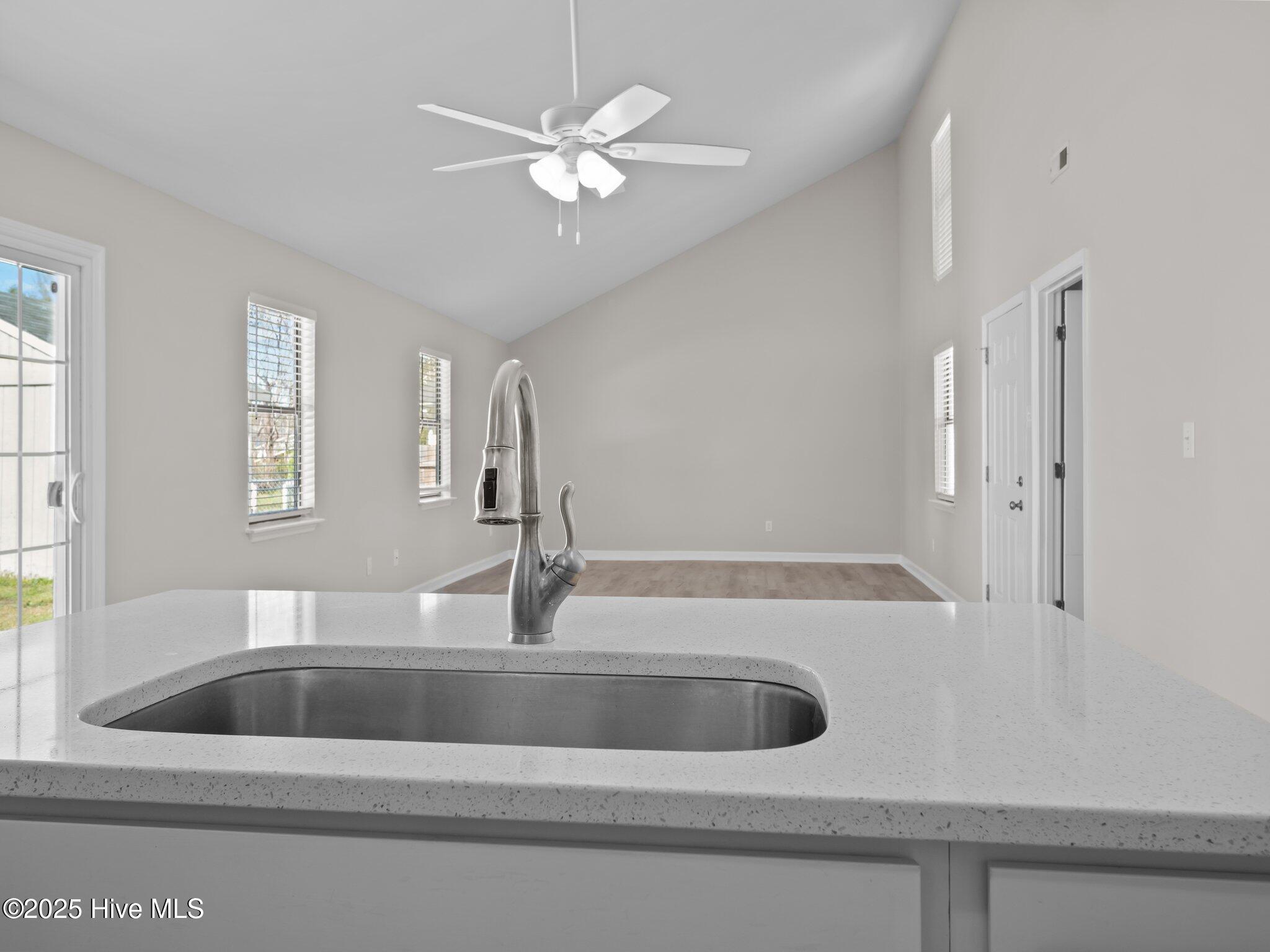 105 Pine Needle Drive Hubert, NC 28539 - Photo 11 of 33 105 Pine Needle Drive