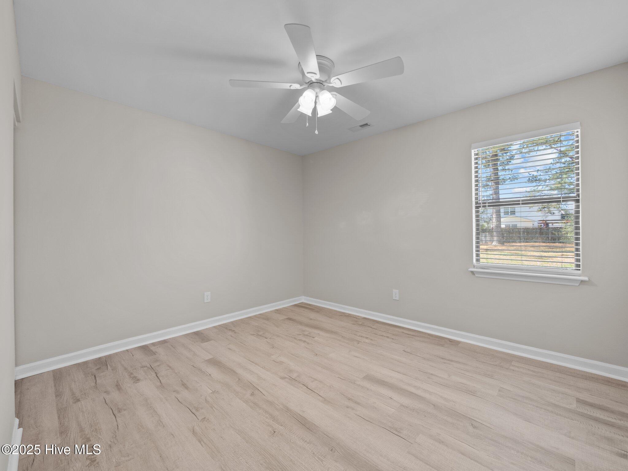 105 Pine Needle Drive Hubert, NC 28539 - Photo 21 of 33 105 Pine Needle Drive