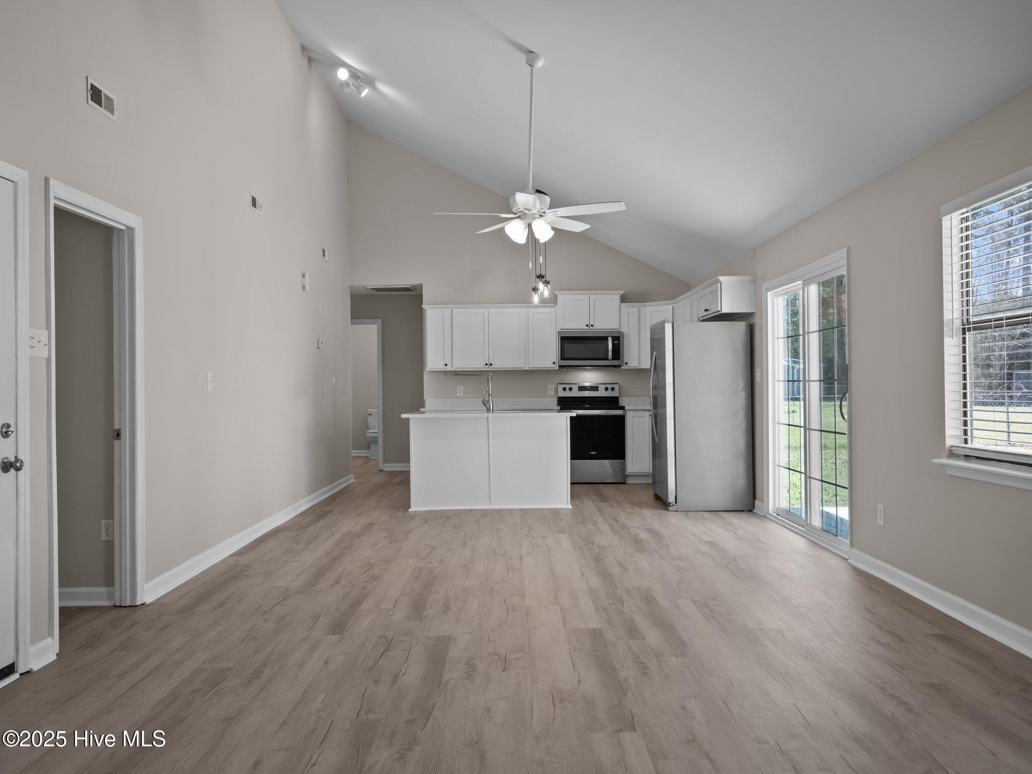 105 Pine Needle Drive Hubert, NC 28539 - Photo 7 of 33 105 Pine Needle Drive