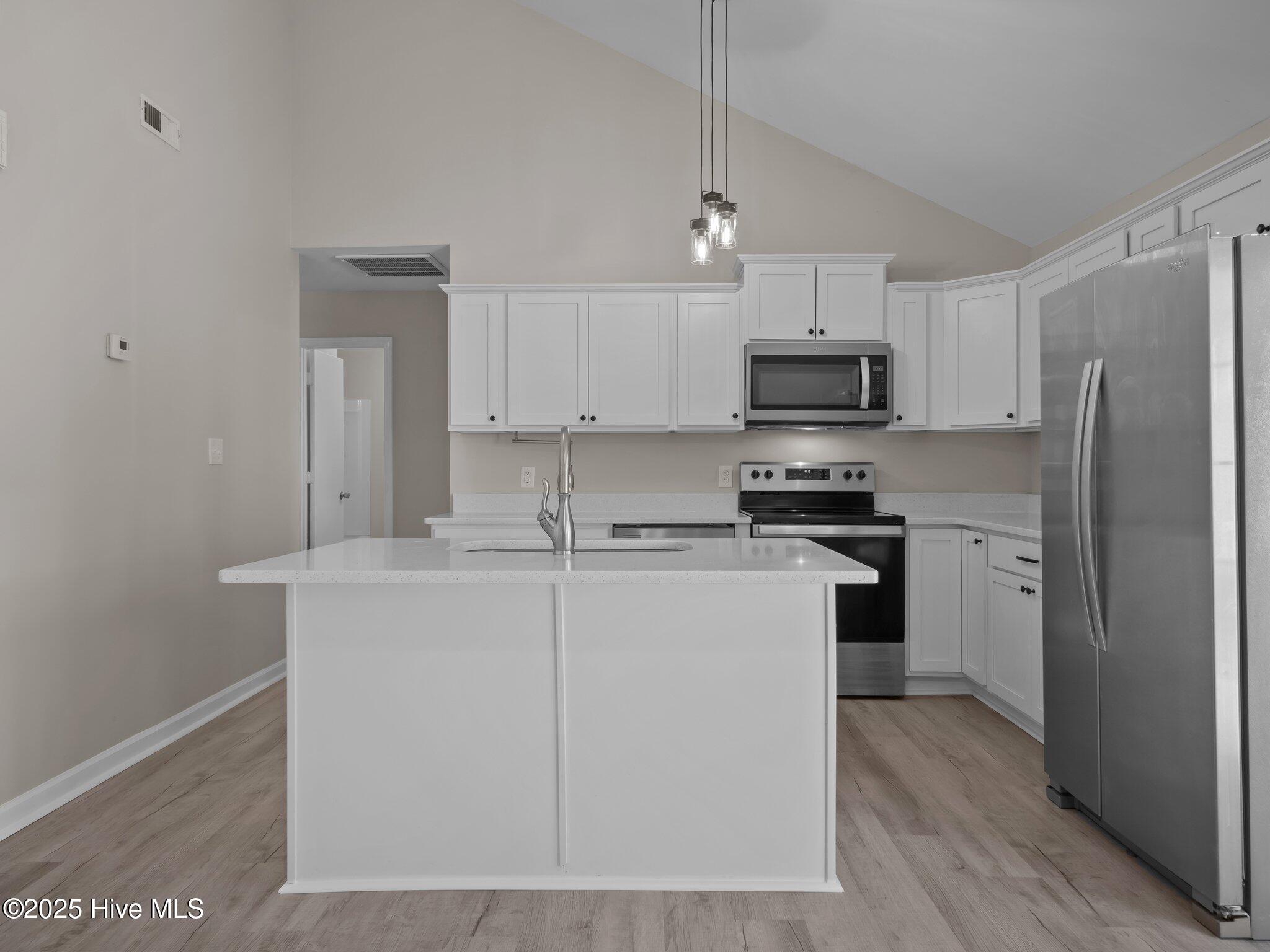 105 Pine Needle Drive Hubert, NC 28539 - Photo 8 of 33 105 Pine Needle Drive