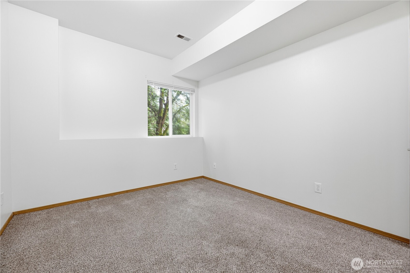 39 Sudden Valley Drive Bellingham, WA 98229 - Photo 27 of 40 an empty room with windows
