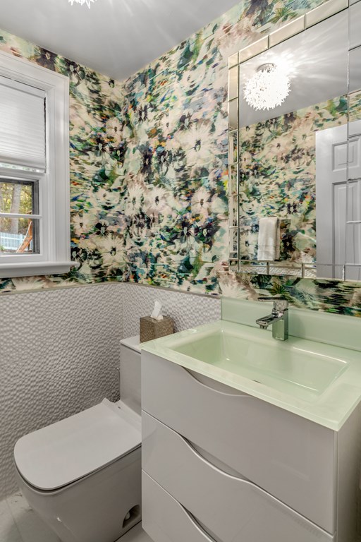 72 Emerson Road Wellesley, MA 02481 - Photo 11 of 26