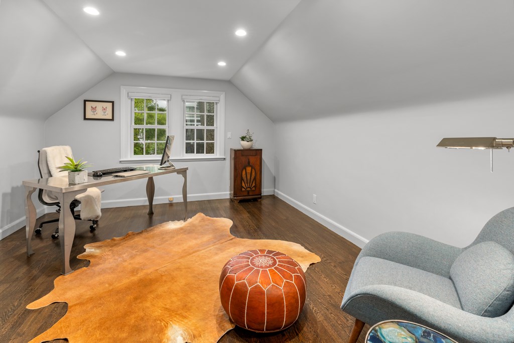 72 Emerson Road Wellesley, MA 02481 - Photo 19 of 26