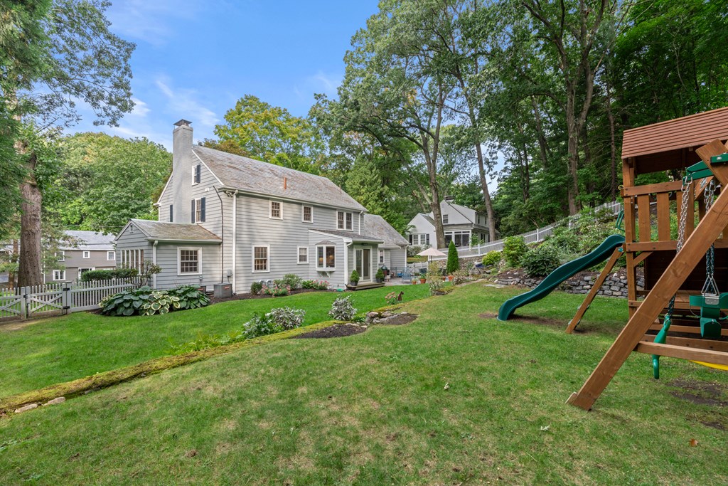 72 Emerson Road Wellesley, MA 02481 - Photo 23 of 26